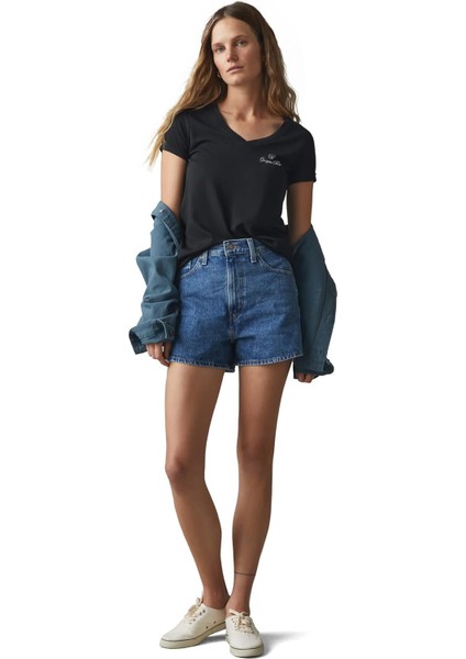 Premium Kadın Ess Logo V Yaka Tee T-Shirt Irina