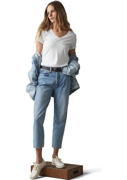 Premium Kadın Ess Logo V Yaka Tee T-Shirt Irina modelleri