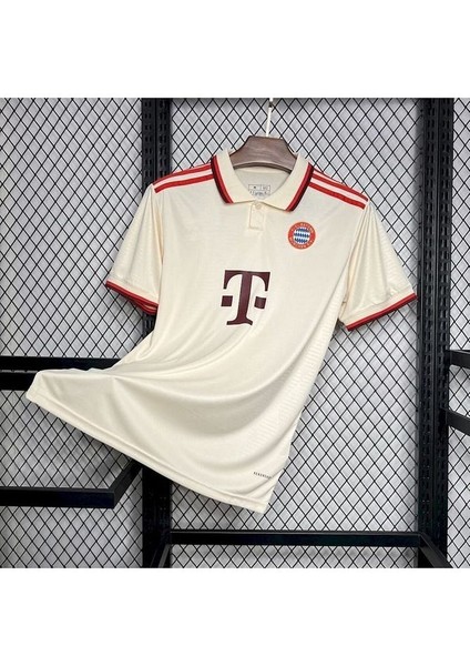 Bayern Münih Isimsiz Yetişkin Forması Krem fiyatları