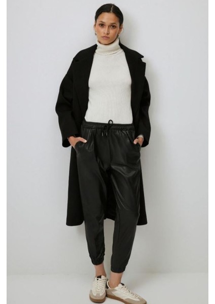 Beli Büzgülü Deri Pantolon Siyah