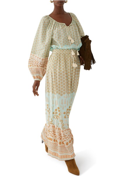 Feminine Charm Bluz