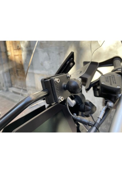 Bmw Gps Tomtom Konektörü T5827956