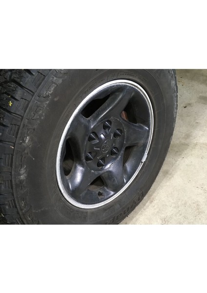 Toyota Tundra Çivili Bijon Kapakları T2904697 modelleri