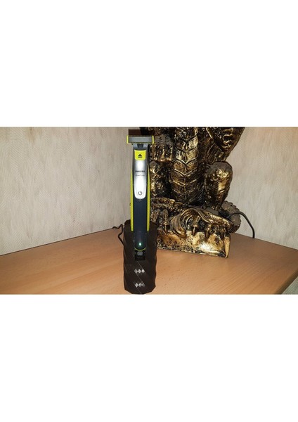 Philips Oneblade Şarj Istasyonu T2965138