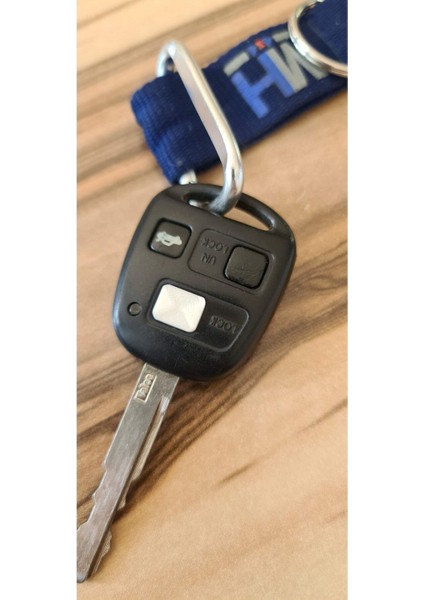 Toyota Avensis Kilit Düğmesi Anahtarı T4932225 fiyatları