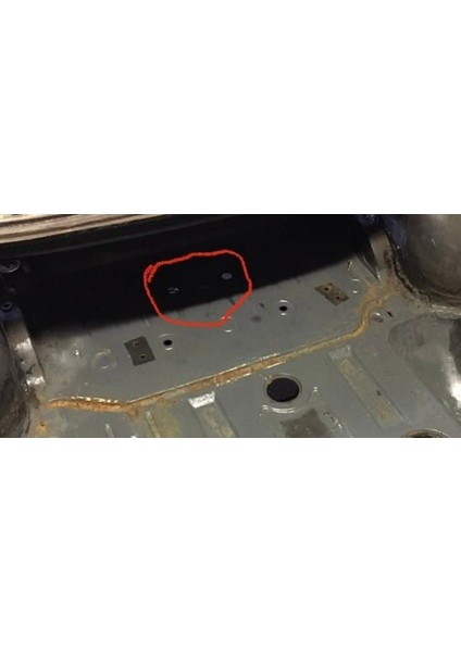 Mercedes W114'Ü Uyumlu Takın; W115; /8 Taban Plakası Delikli Diferansiyel T5458739