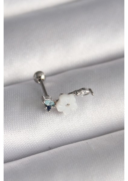 316L Çelik Gümüş Renk Zirkon Taş Detay Beyaz Çiçek Model Tragus Piercing - Lisinya