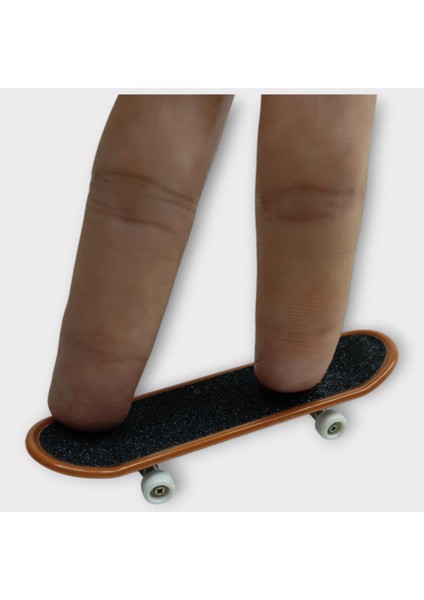 Parmak Kaykay Oyun Seti - J (Lisinya) fiyatları