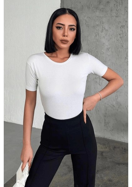 Rahat ve Şık Kısa Kollu Bisiklet Yaka Likralı Viskon Penye Body Beyaz ( Lisinya )