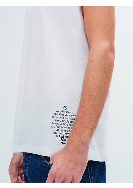 Erkek Yazı Baskılı Sıfır Yaka Kısa Kollu Regular Beyaz Atlet indirimleri