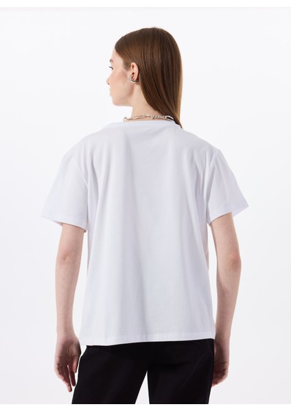 Bisiklet Yaka Düz Beyaz Kadın T-Shirt M5SL-TST1858 indirimleri