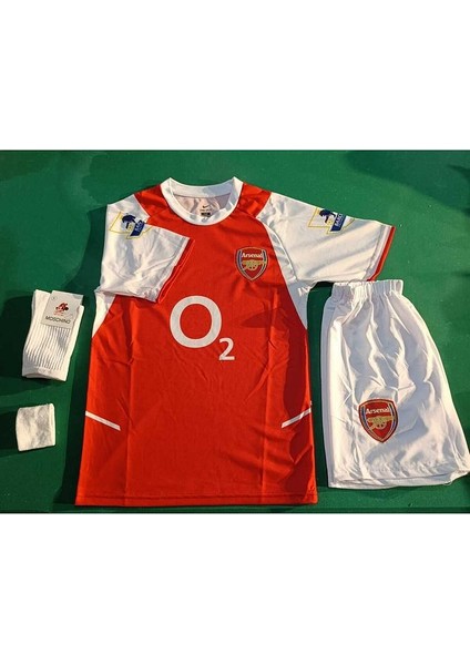 Arsenal Thierry Henry Kırmızı Retro Çocuk Forma 4 Lü Set. Forma+Şort+Çorap+Bileklik