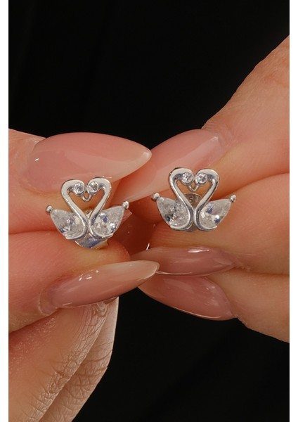 Gümüş Rodyumlu Damla Kesim Zirkon Taşlı Aşık Kuğular Küpe SGTL12839RODAJ