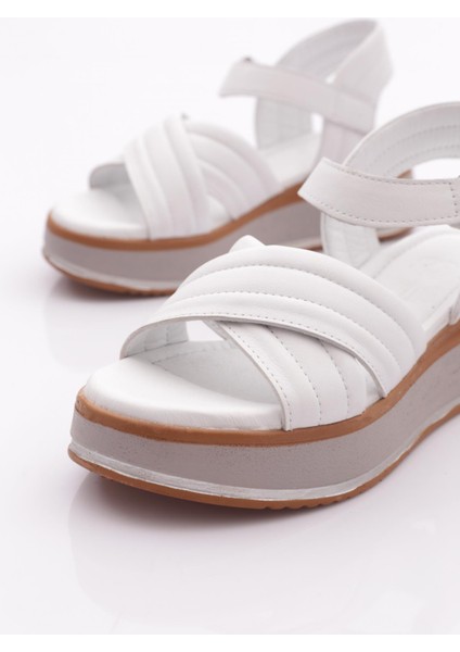 1230-22229 Kadin Çapraz Bantli Sandalet