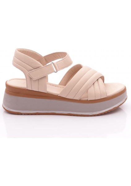1230-22229 Kadin Çapraz Bantli Sandalet