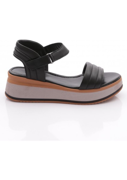 1220-22229 Kadin Çapraz Bantli Sandalet