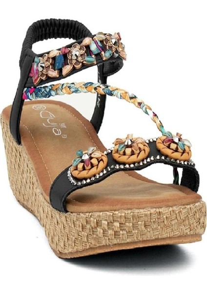 24Y155-1 Kadın Sandalet