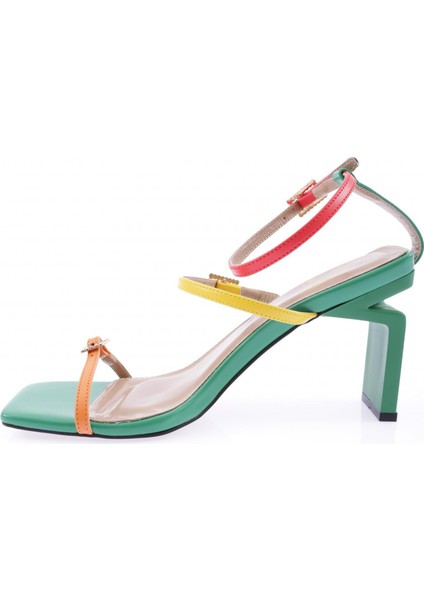 K9004 Kadin Küt Burun Bantli Topuklu Sandalet modelleri