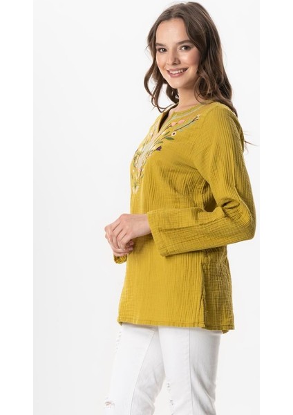 Uzun Kol Çiçek V Yaka Nakışlı Müslin Yazlık Bluz Beyaz Byz fırsatları