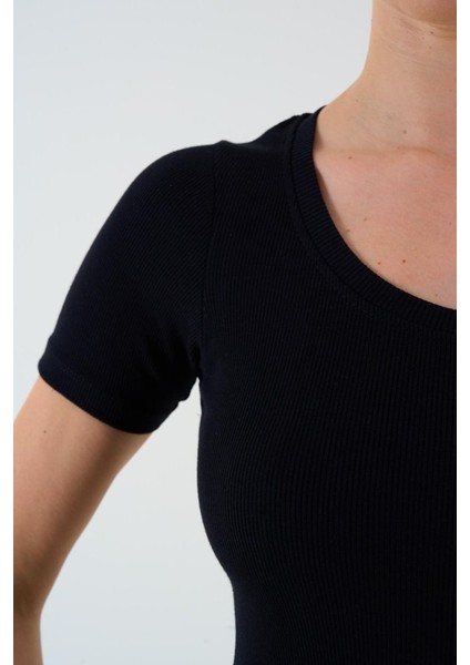 Kısa Kollu T-Shirt - Siyah