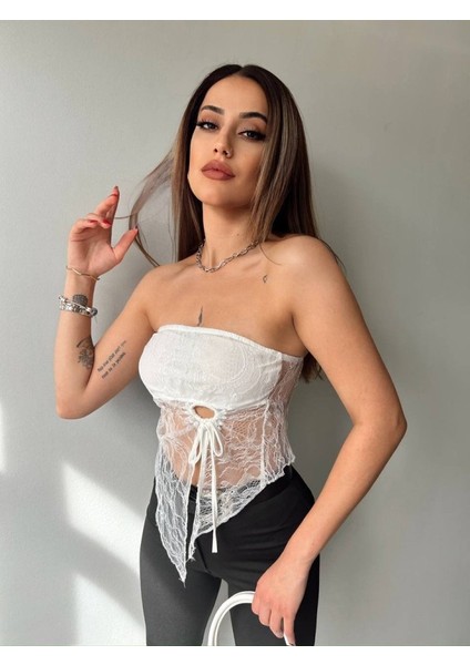 Kadın Göğüs ve Sırt Dekolteli Transparan Dantel Detay Bluz