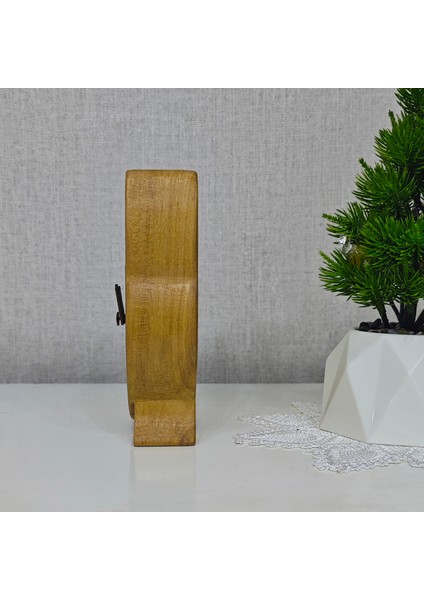 Kedi Tasarımlı Ahşap Masa Saati fiyatları