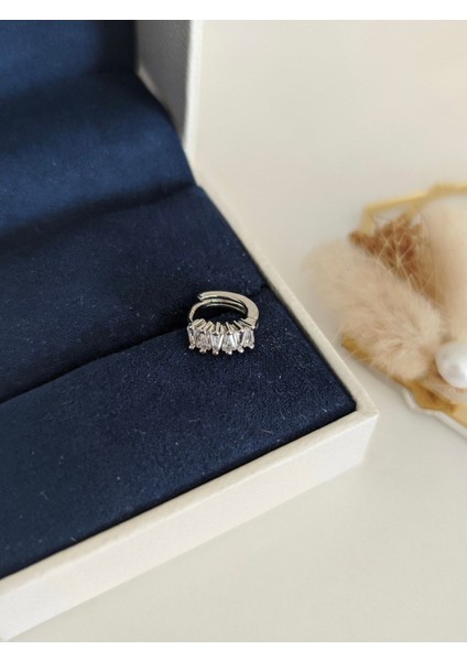 Cerrahi Çelik Gümüş Baget Taşlı Halka Piercing,tragus