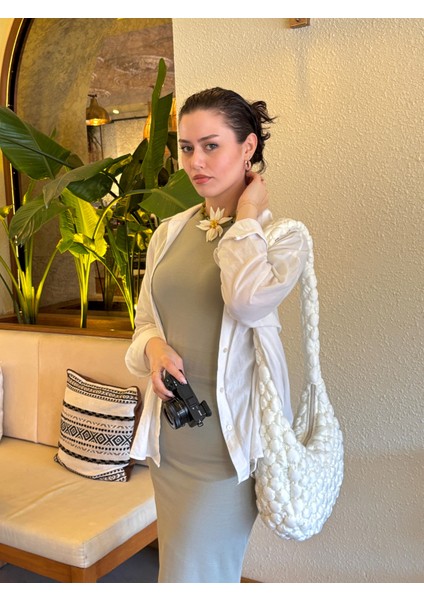 Cluody Bag Cream Baget Kapitone / Krem Quilted Crossbody El Ve Omuz Çantası Boy:27 En:41 Sap:99)