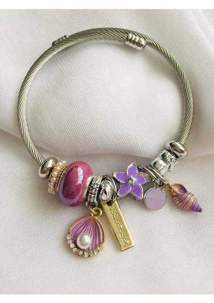 Çelik Model Charmlı Istiridyeli Incili Bileklik