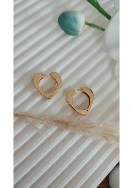 Çelik Kalın Kalpli Küpe Yeni Sezon fırsatları