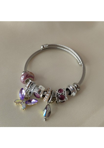 Lila Kelebek ve Love Charmlı Çelik Bileklik modelleri