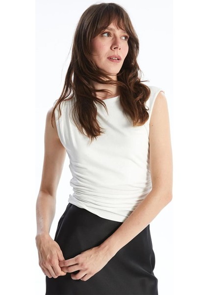 Kadın Ekru Kolsuz Degaje Yaka Modal Kumaş Bluz