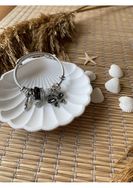 Siyah Kristal Kelebek Charmlı Çelik Bileklik fiyatları