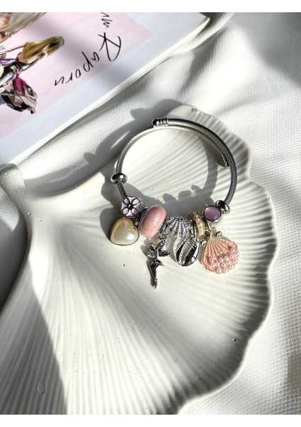 Kadın Charmlı Çelik Pndr Modeli Bileklik Denizkabuğu Charmlı Gümü fiyatları