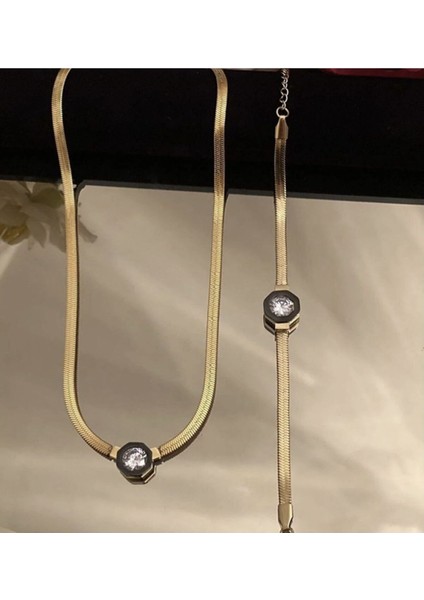 Gold Renk Çağla Şikel Kolyesi