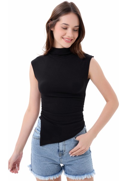 Kadın Siyah Dik Yaka Kısa Kollu Büzgü/Drape Detaylı Fitted/Vücuda Oturan Asimetrik Örme Bluz
