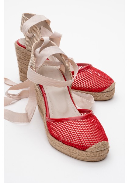 Lıons Kırmızı Fileli Kadın Bilekten Bağlamalı Dolgu Topuk Sandalet
