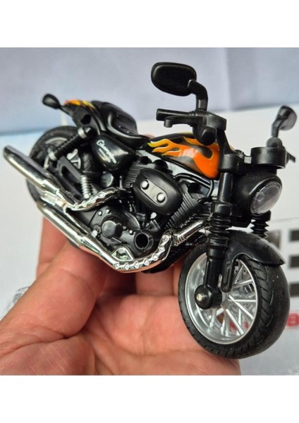 Alev Desenli Farı Yanabilen Müzikli Metal Oyuncak Motor Harley Motorsiklet 14 Cm.