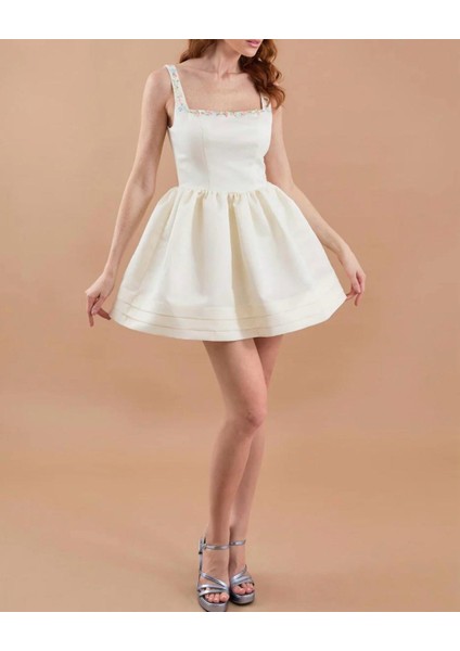 Kadın Ekru Saten El Işlemeli Kloş Mini Elbise