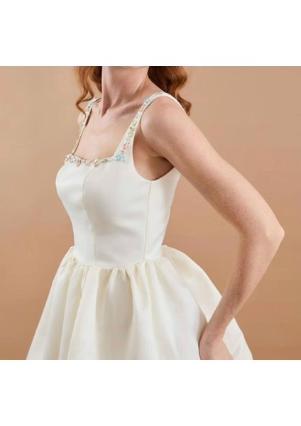 Kadın Ekru Saten El Işlemeli Kloş Mini Elbise fiyatları