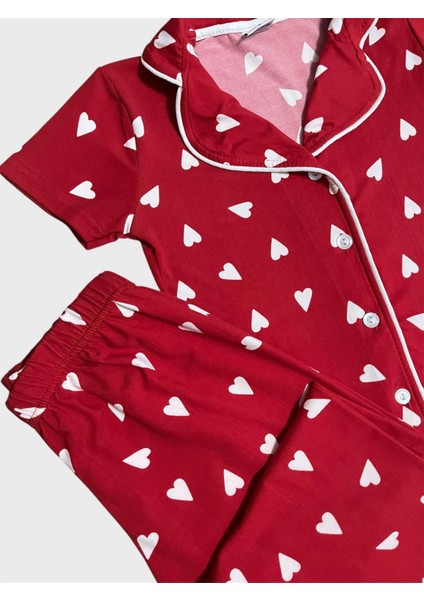 Kız Çocuk %100 Pamuklu Kırmızı Kalp Desenli Gömlek Yaka Boydan Düğmeli Kısa Kollu Pijama Takımı