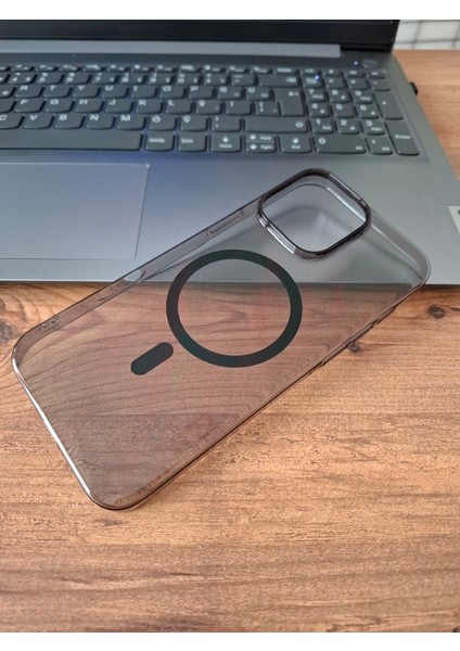 iPhone 16 Pro Max Uyumlu Magsafe Şarj Özellikli Sararma Yapmayan Kaliteli Sert Mika Kılıf