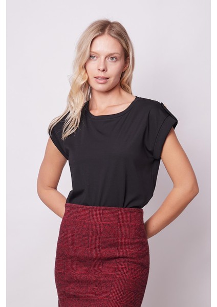 Kadın Kaliteli Likrasız Span Kumaş Geniş Sıfır Yaka Duble Kollu Apoletli Düğmeli T-Shirt Bluz-Siyah fırsatları