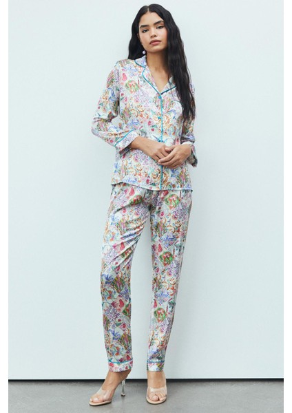 Amour Saten Petit Desenli Uzun Pijama Takımı