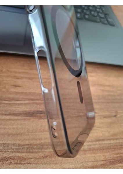 iPhone 16 Uyumlu Magsafe Şarj Özellikli Sararma Yapmayan Kaliteli Sert Mika Kılıf