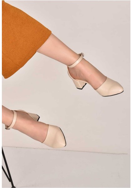 Benita Açık Bilekten Bağlamalı Klasik Ayakkabı fiyatları