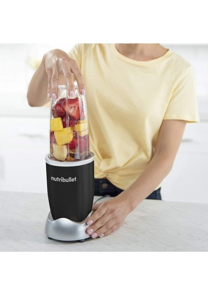 Pro 900W Smoothie Mikseri, Kompakt, Güçlü, 700 ml Bardak, Hızlı ve Kolay Kullanım