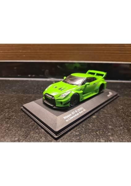 1/43 Nissan Skyline Gt-R Liberty Walk Body Kit modelleri