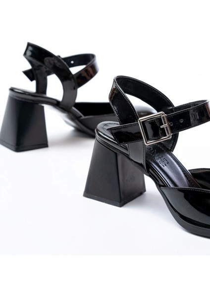 Shoes İNF-40450 Rugan Günlük Arkası Açık Topuklu Ayakkabı