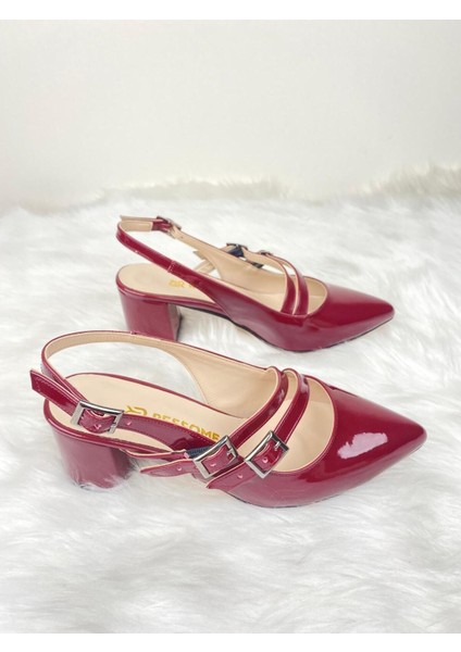 Lady Model Bantlı Ayarlanabilir Kemerli Topuklu Ayakkabı fiyatları